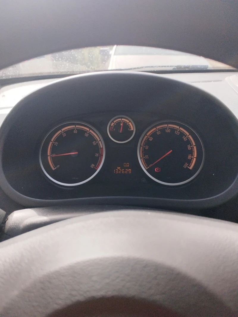 Opel Corsa 1.2 Бензин 82 к.с - изображение 5