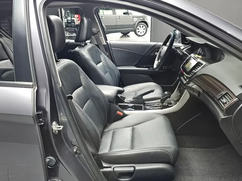 Honda Accord 2.4 9Th Generation, снимка 10 - Автомобили и джипове - 55985199