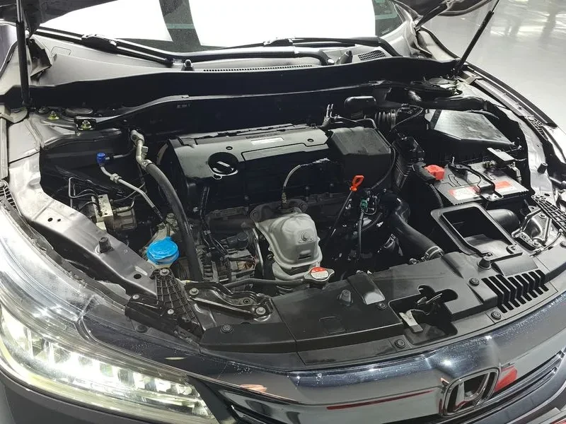 Honda Accord 2.4 9Th Generation, снимка 6 - Автомобили и джипове - 55985199
