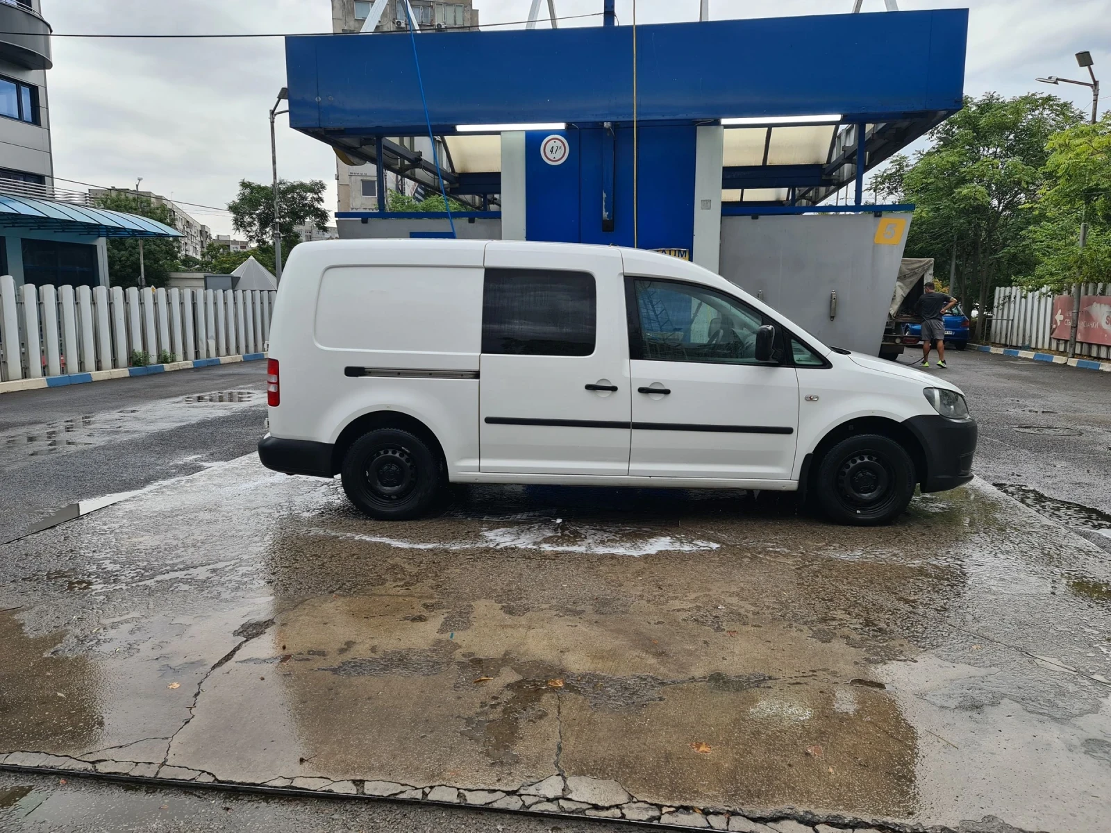 VW Caddy CADYY 1.6 TDI MAXI  - изображение 3