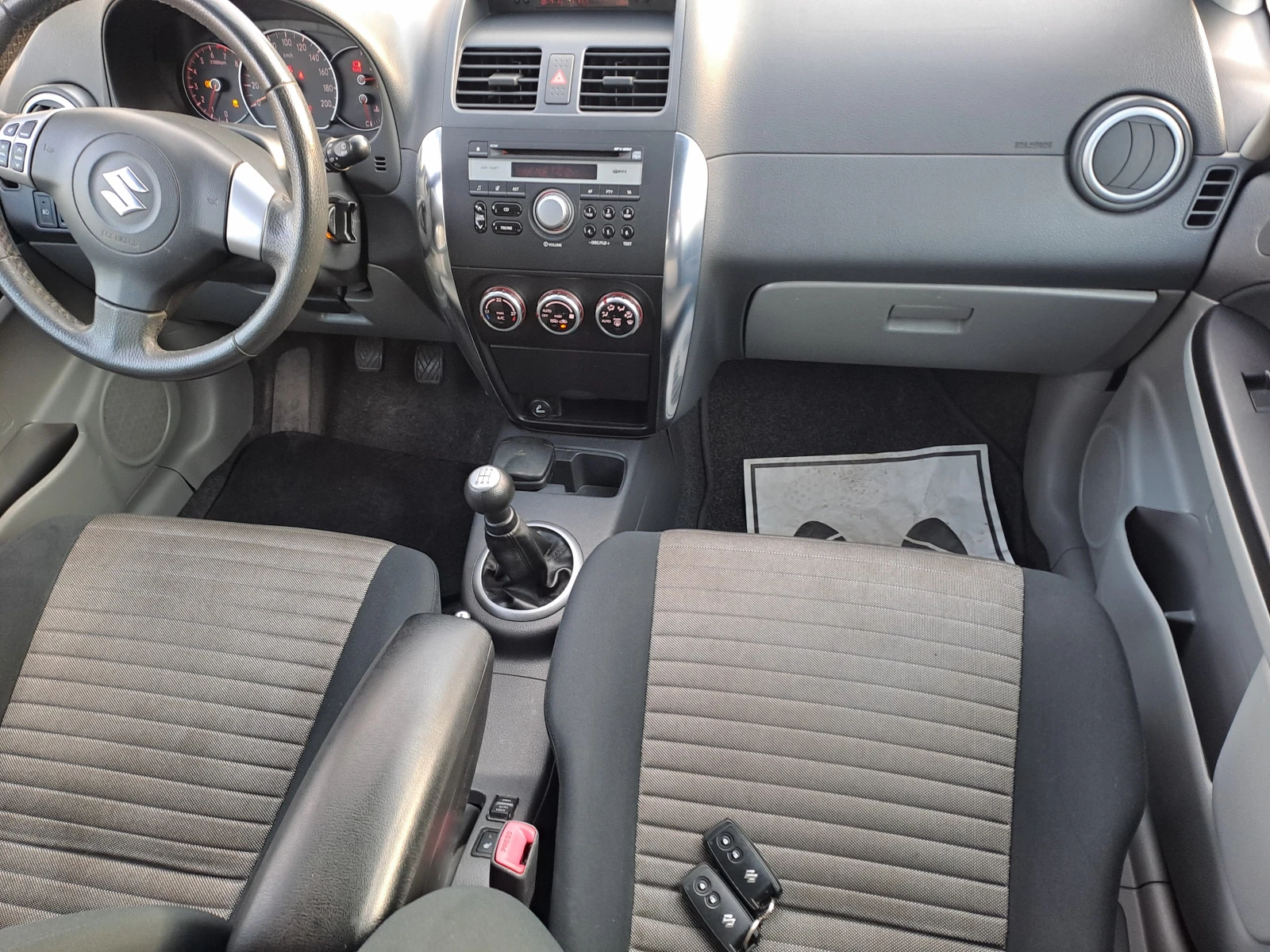 Suzuki SX4 1.6KLIMA, ESKLUZIV - изображение 8