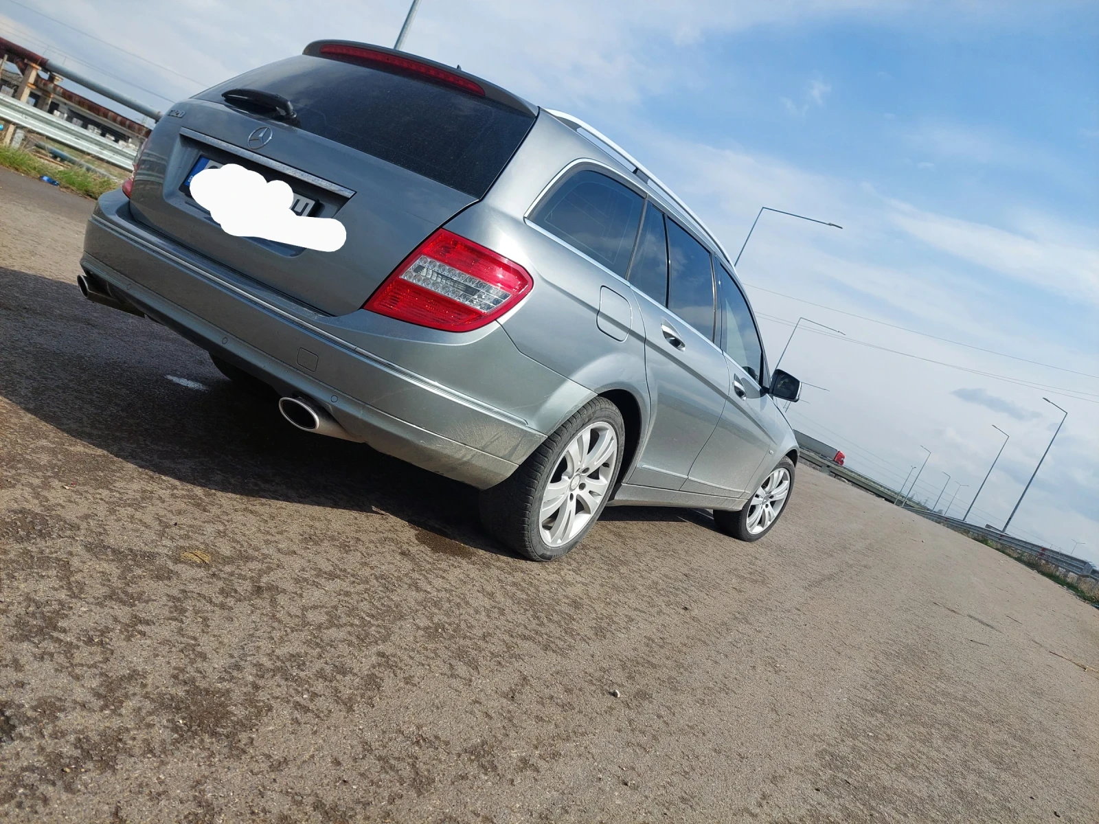 Mercedes-Benz C 320  - изображение 4