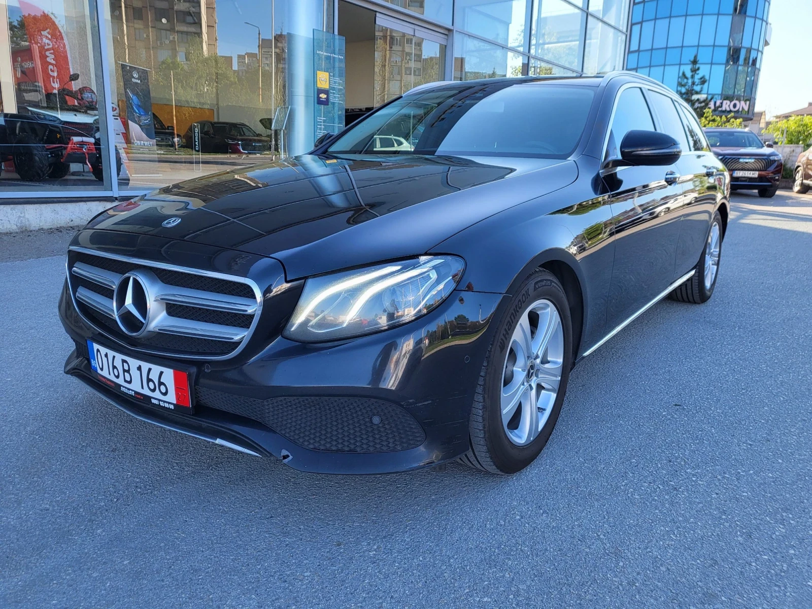 Mercedes-Benz E 220  - изображение 2