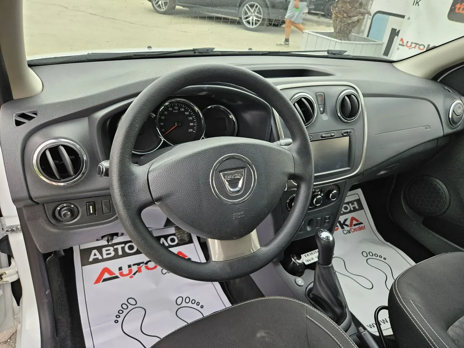 Dacia Logan 1.2i-75кс= ФАБРИЧНА ГАЗ= 158.000км= НАВИ - изображение 8