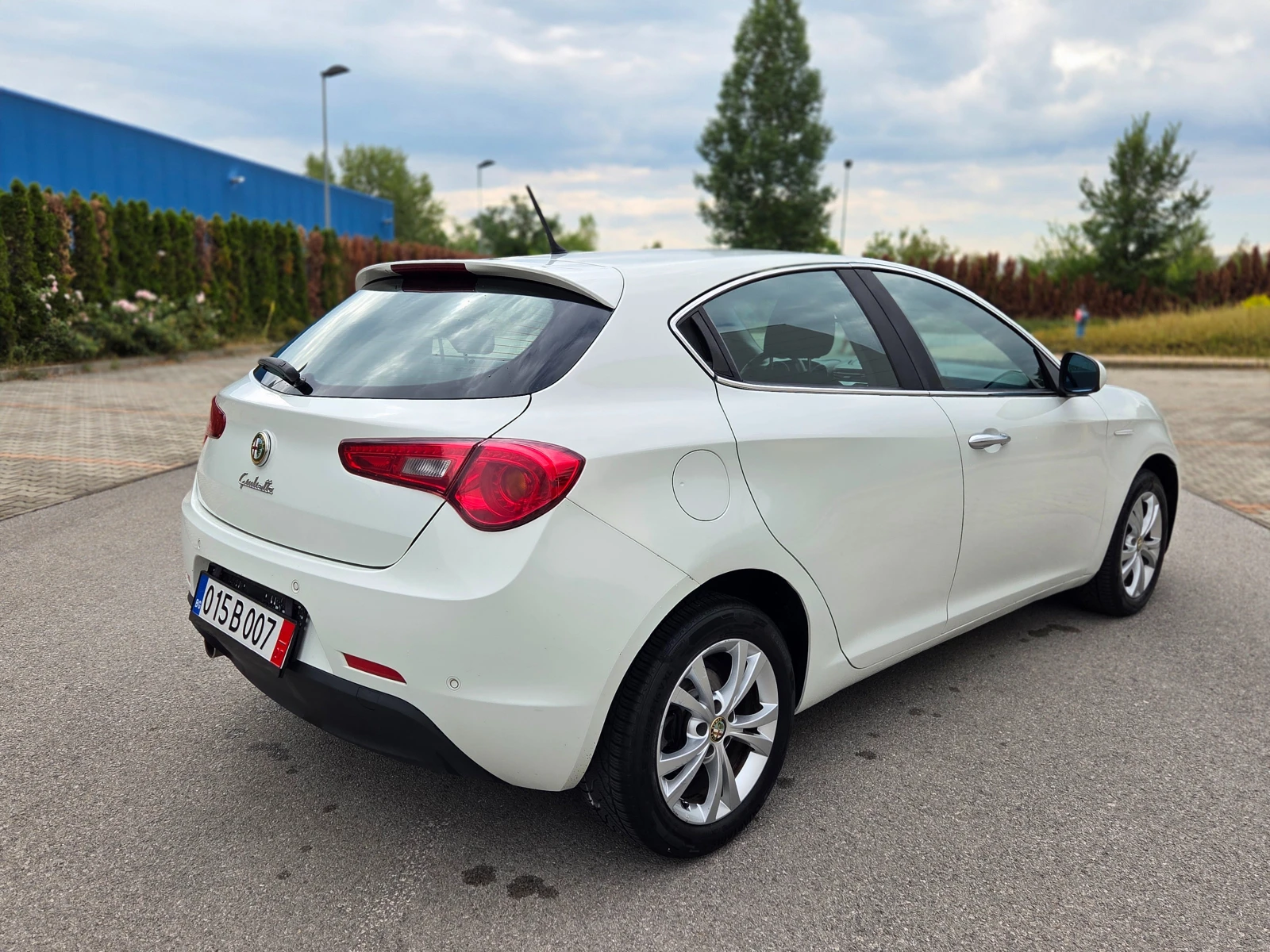 Alfa Romeo Giulietta 1.6M-JET 105к.с. - изображение 6