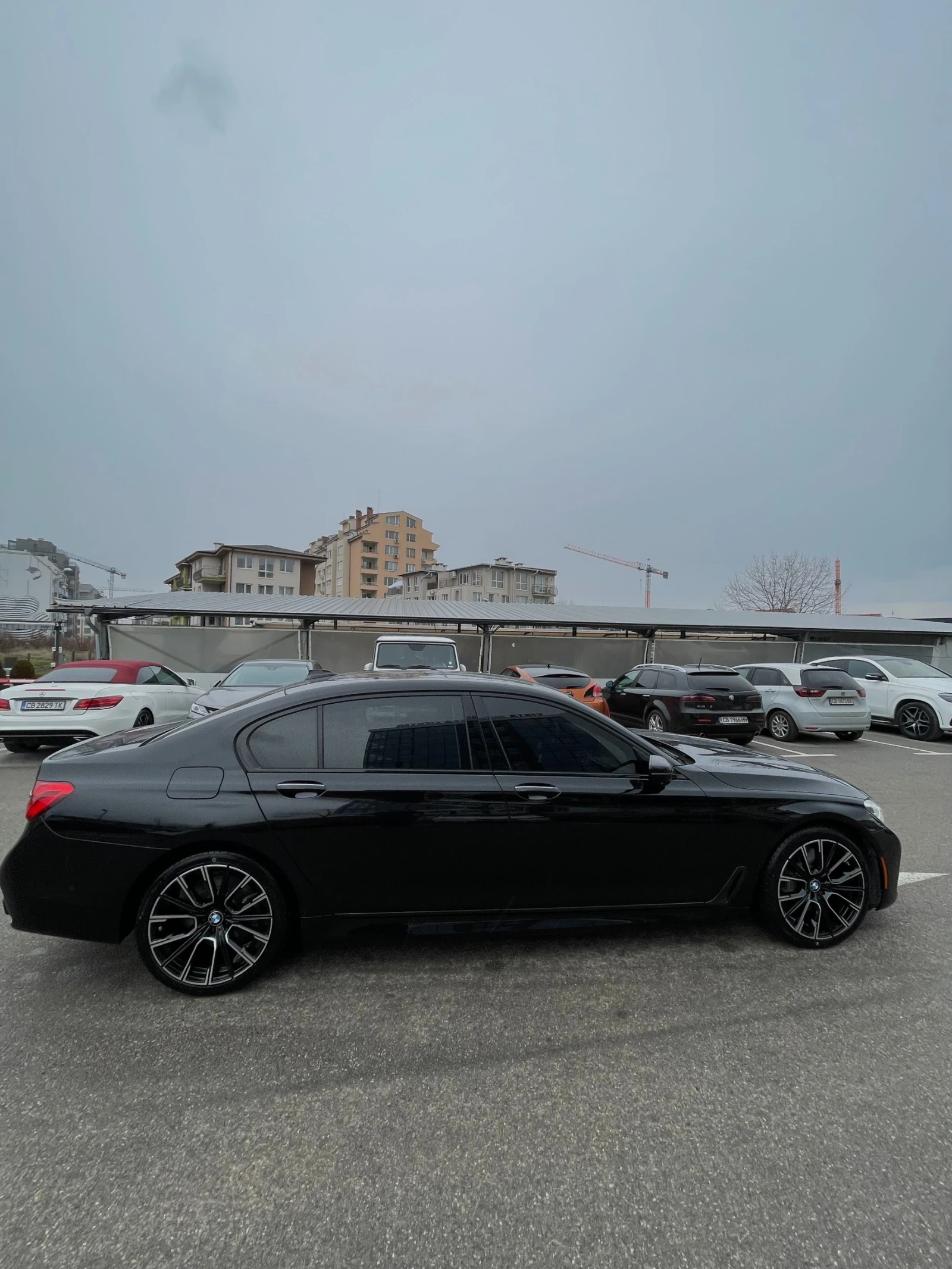 BMW 750 M-Sport Harman Kardon - изображение 9