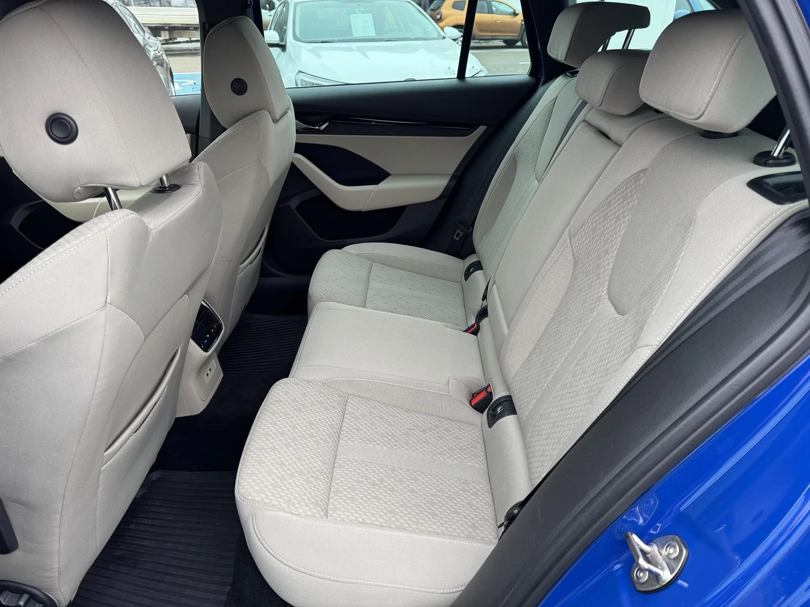 Skoda Octavia 2.0 TDI | Mobile.bg � ����������� 12