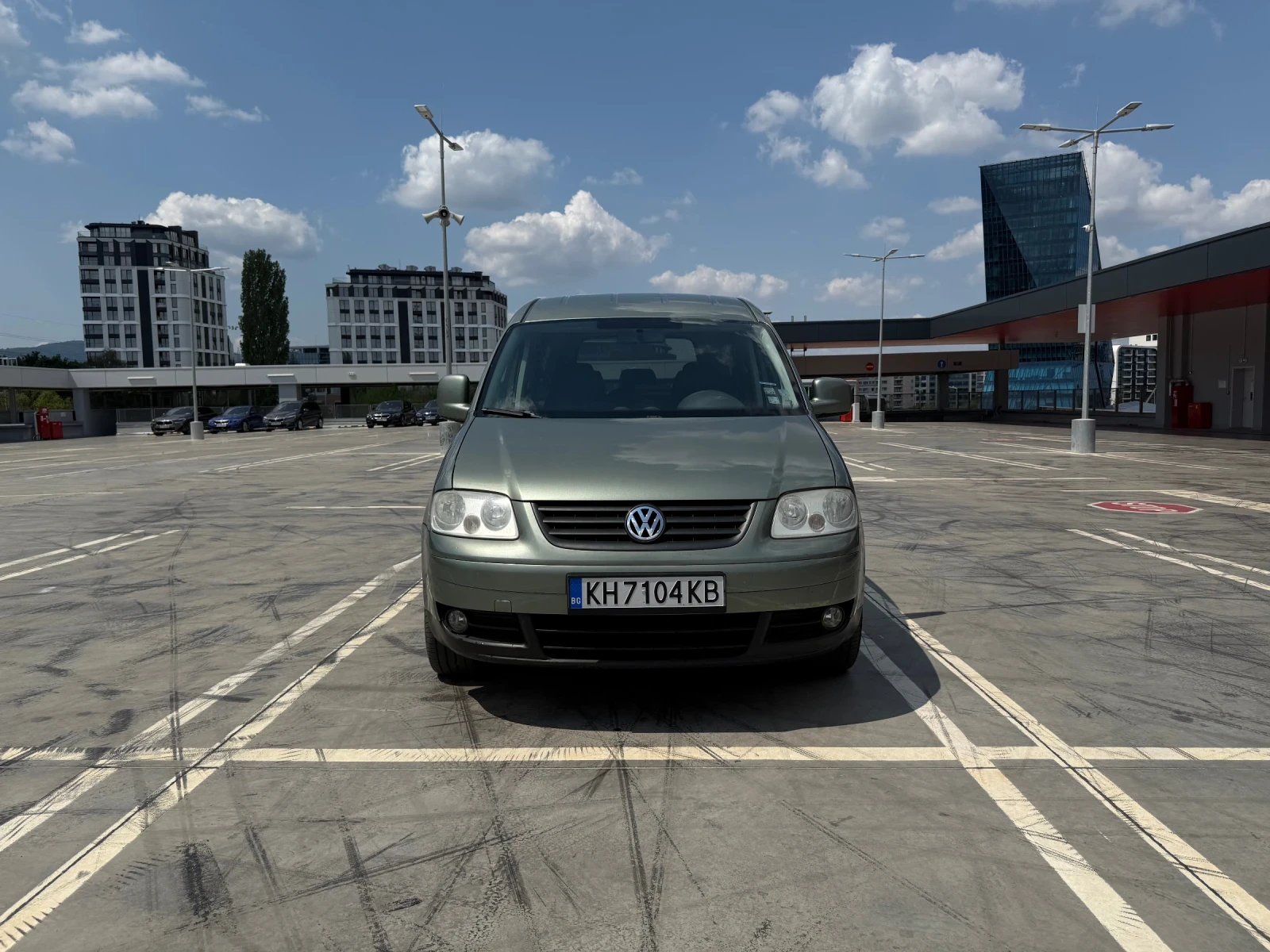 VW Caddy MAXI 1.6i ГАЗ, снимка 2 - Автомобили и джипове - 54032358