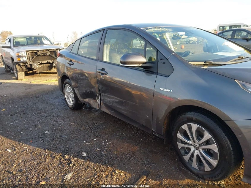Toyota Prius Le Awd-E * КРАЙНА ЦЕНА* , снимка 6 - Автомобили и джипове - 54491725