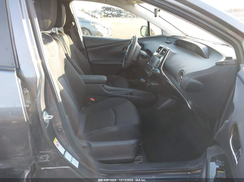 Toyota Prius Le Awd-E * КРАЙНА ЦЕНА* , снимка 5 - Автомобили и джипове - 54491725