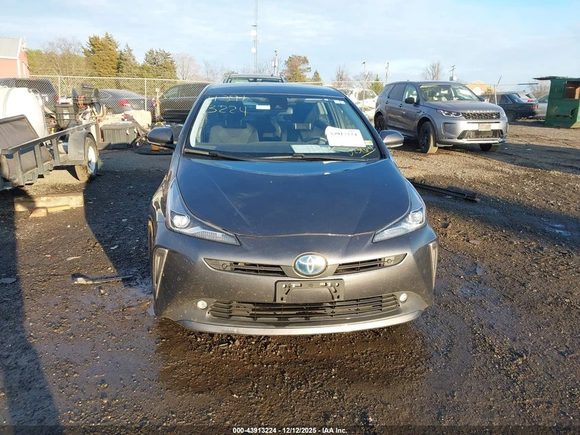 Toyota Prius Le Awd-E * КРАЙНА ЦЕНА* , снимка 12 - Автомобили и джипове - 54491725