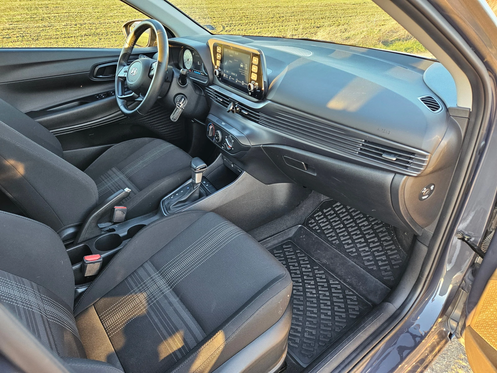 Hyundai I20, снимка 14 - Автомобили и джипове - 54590199
