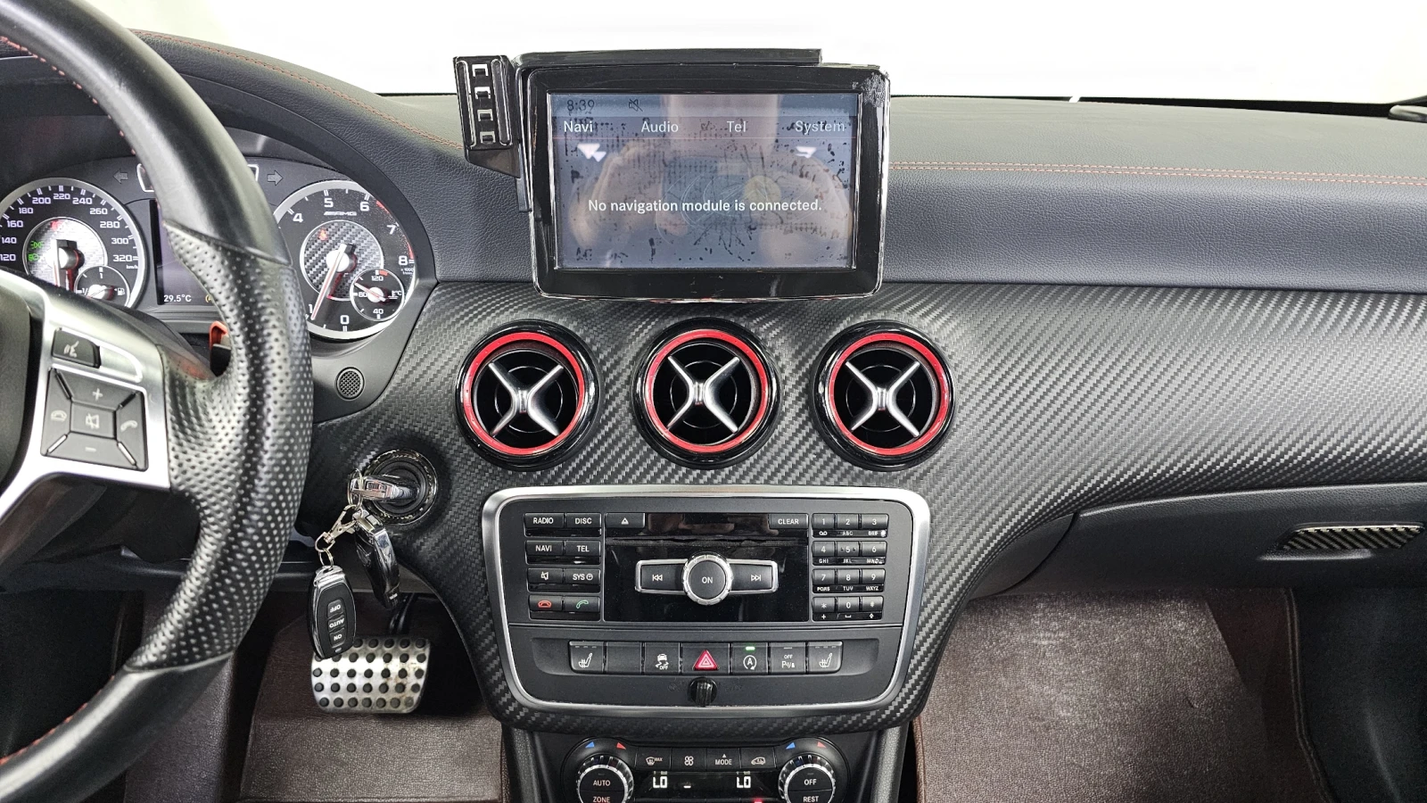 Mercedes-Benz A45 AMG КРАЙНА ЦЕНА, снимка 12 - Автомобили и джипове - 54645550