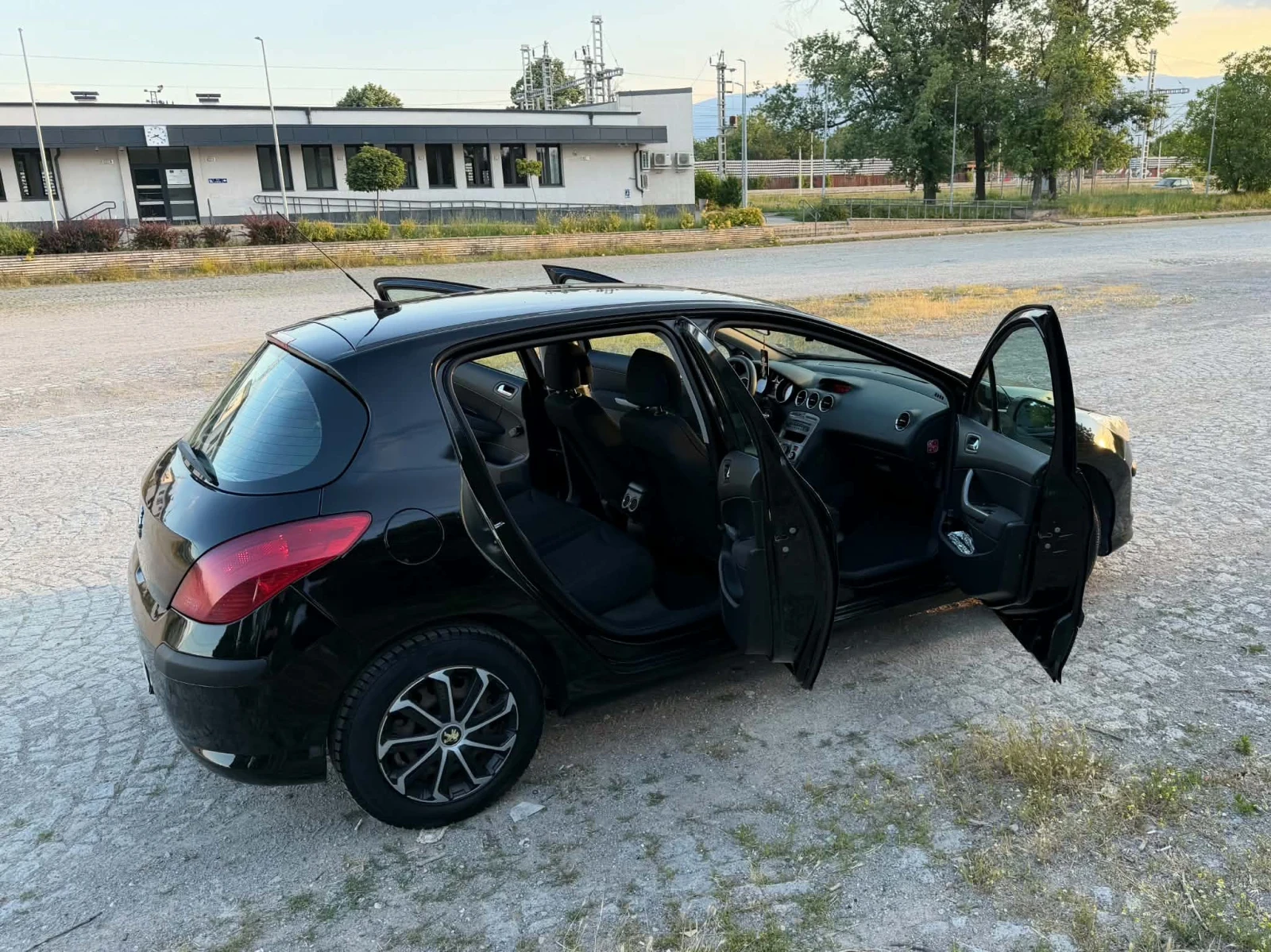 Peugeot 308 1.6, снимка 17 - Автомобили и джипове - 55003272
