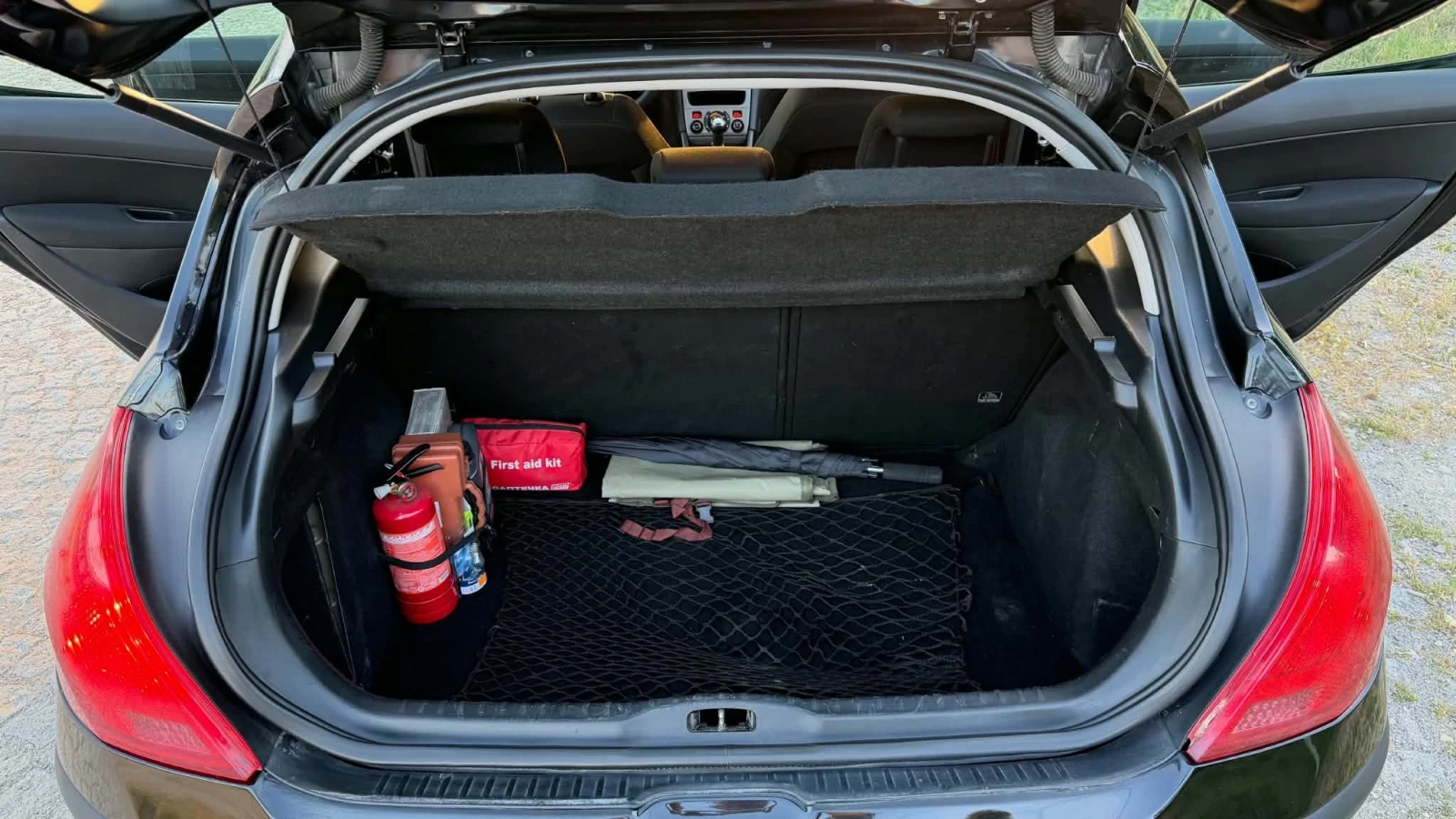 Peugeot 308 1.6, снимка 11 - Автомобили и джипове - 55003272