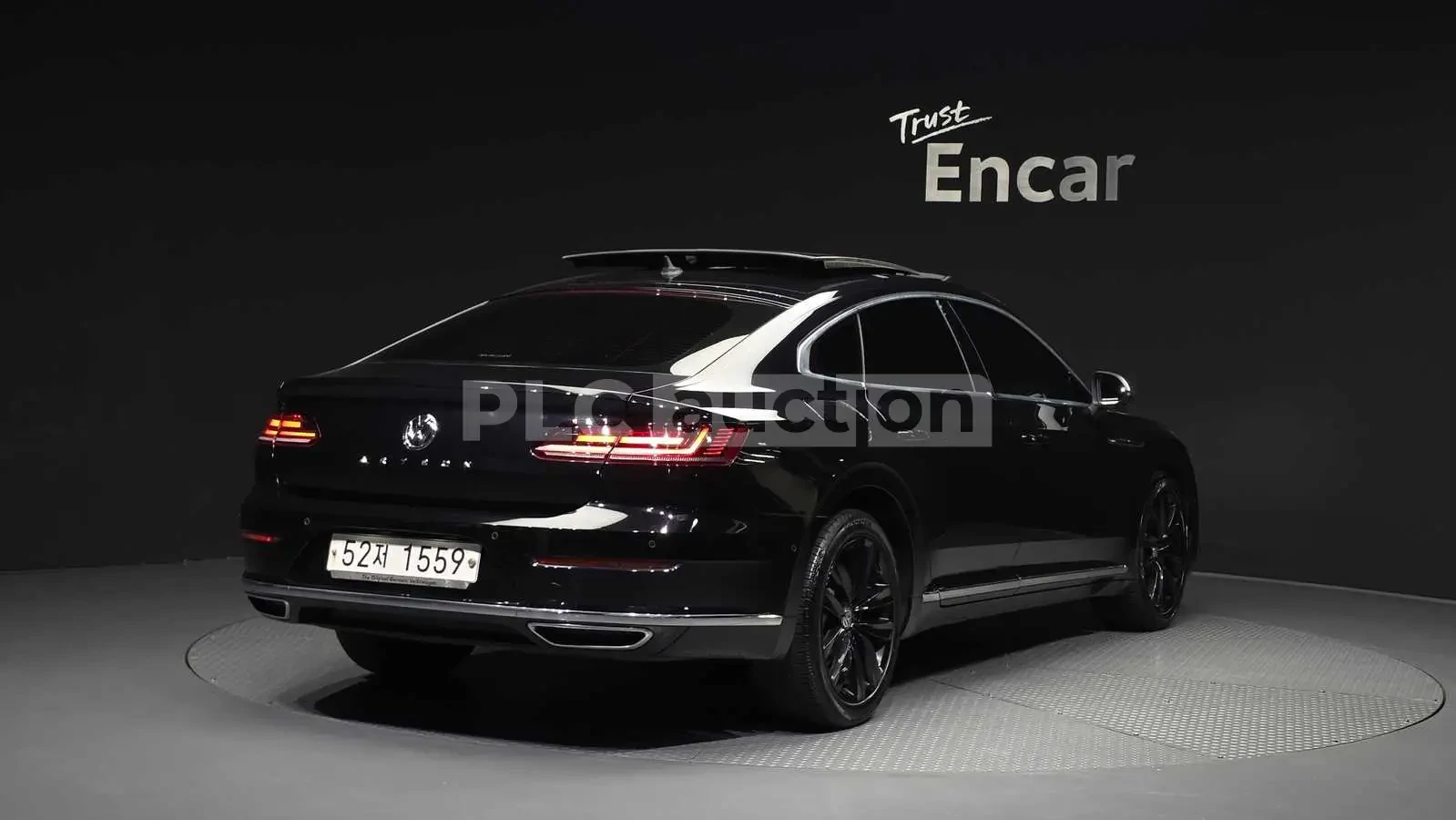 VW Arteon 2.0TDI PRESTIGE! PANO/HEAD-UP/CAM, снимка 2 - Автомобили и джипове - 55003607
