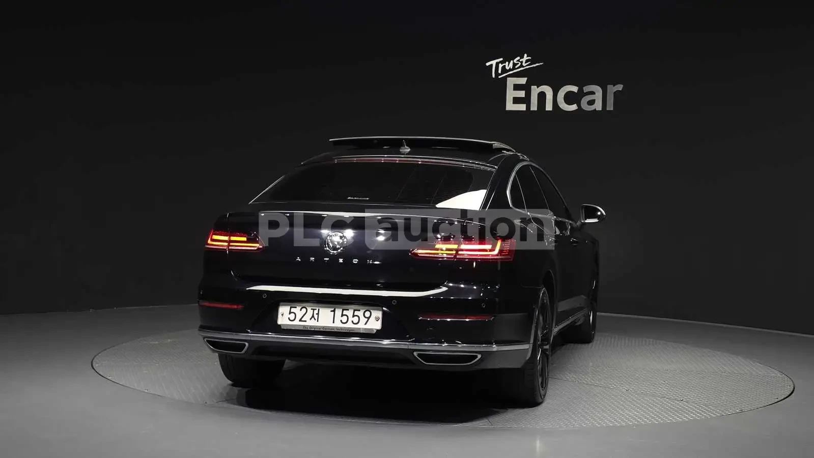 VW Arteon 2.0TDI PRESTIGE! PANO/HEAD-UP/CAM, снимка 4 - Автомобили и джипове - 55003607