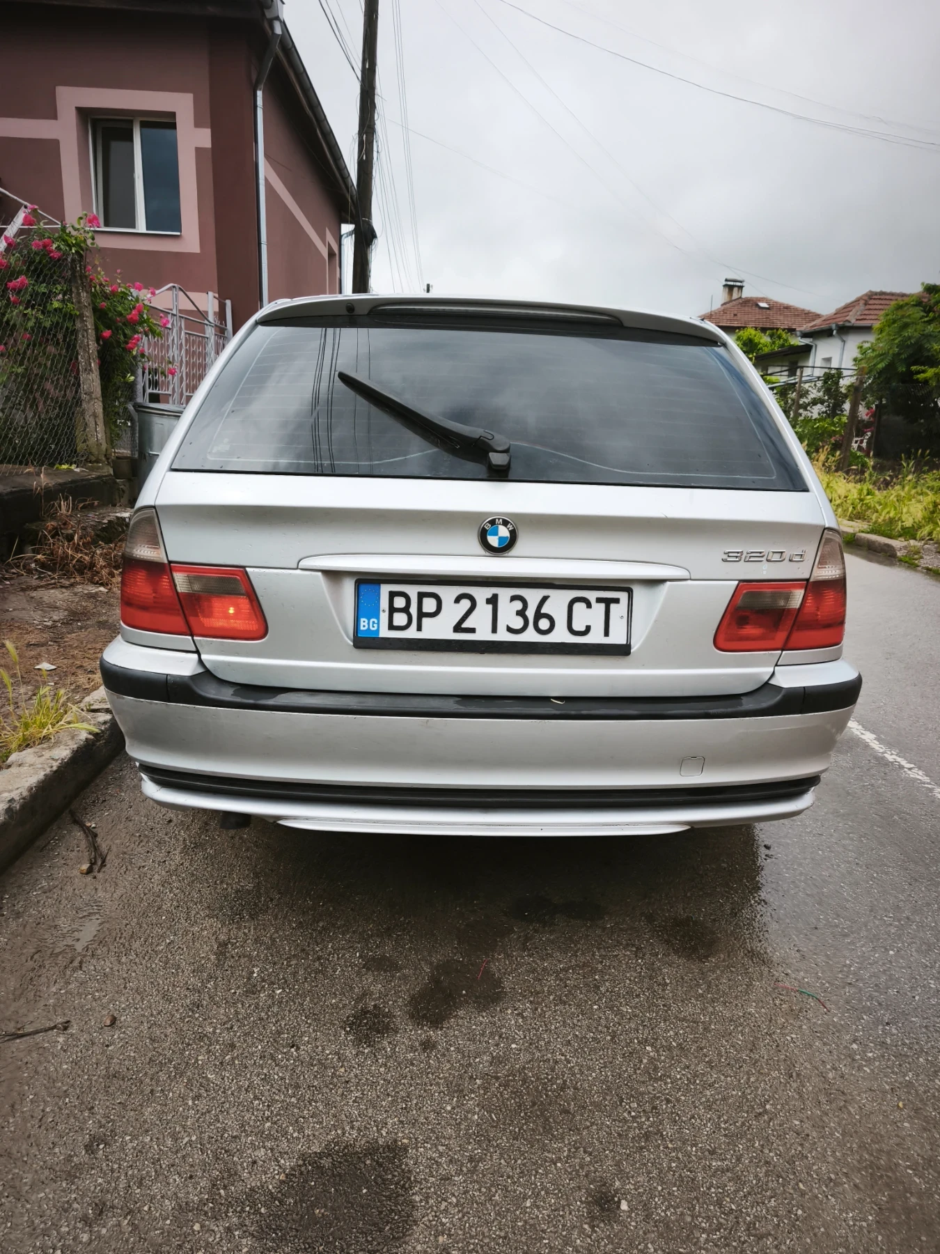 BMW 320, снимка 4 - Автомобили и джипове - 55006222