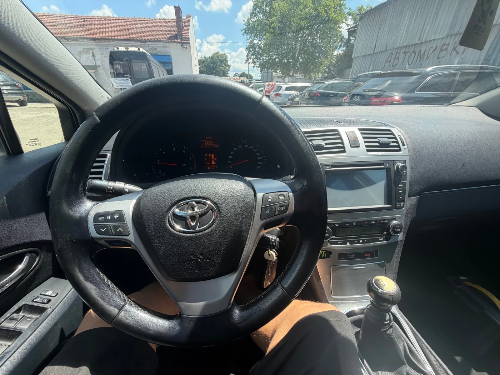 Toyota Avensis 2.0, снимка 5 - Автомобили и джипове - 55012763