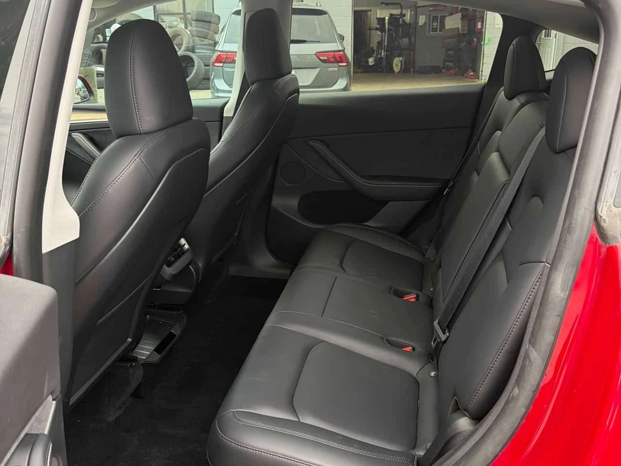 Tesla Model Y * Long Range * АВТОКРЕДИТ БЕЗ ПЪРВОНАЧЛНА ВНОСКА* , снимка 13 - Автомобили и джипове - 55049735