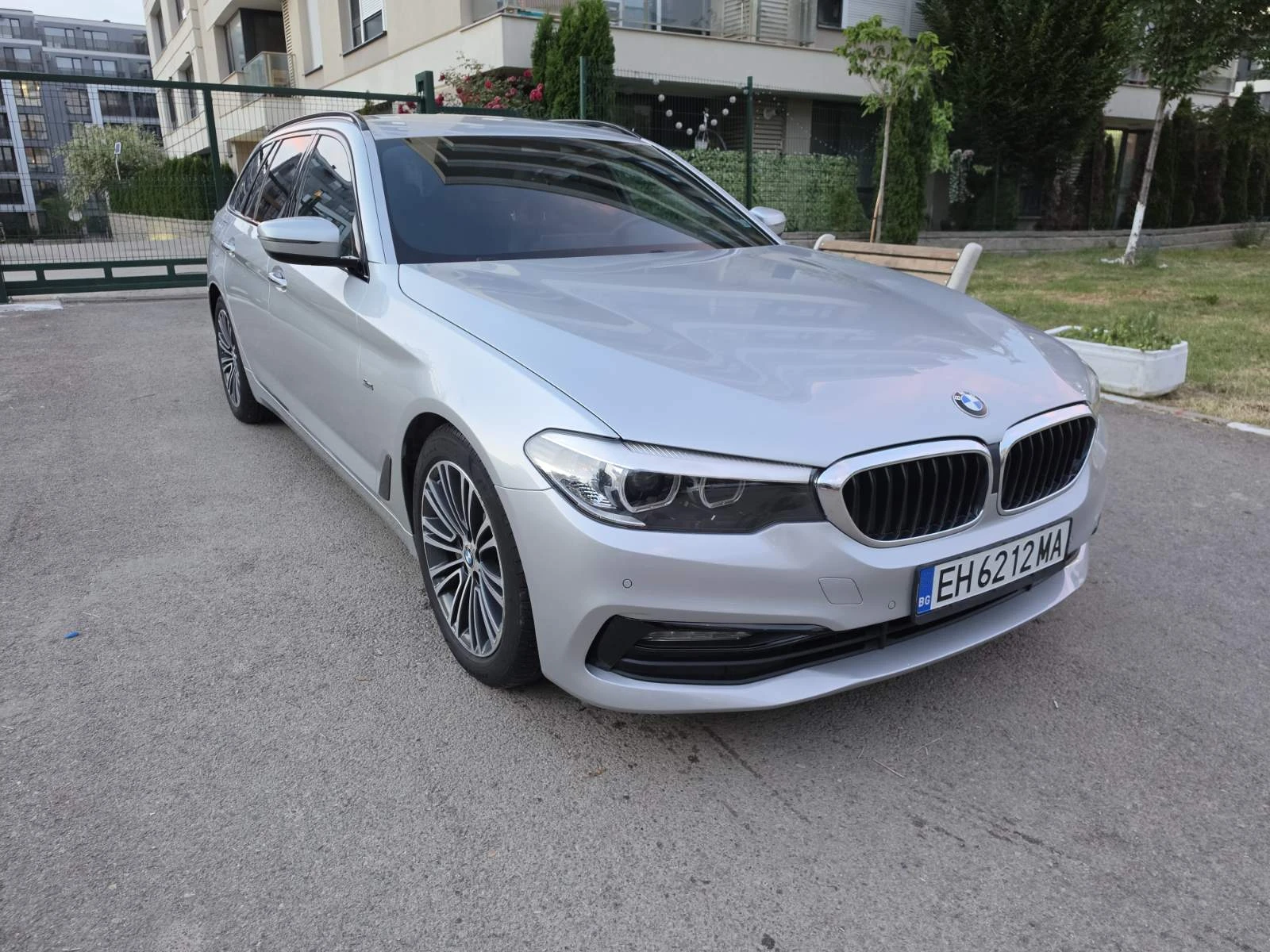 BMW 530 530D Sport Line СМЕНЕНИ ВЕРИГИ!, снимка 3 - Автомобили и джипове - 55171279