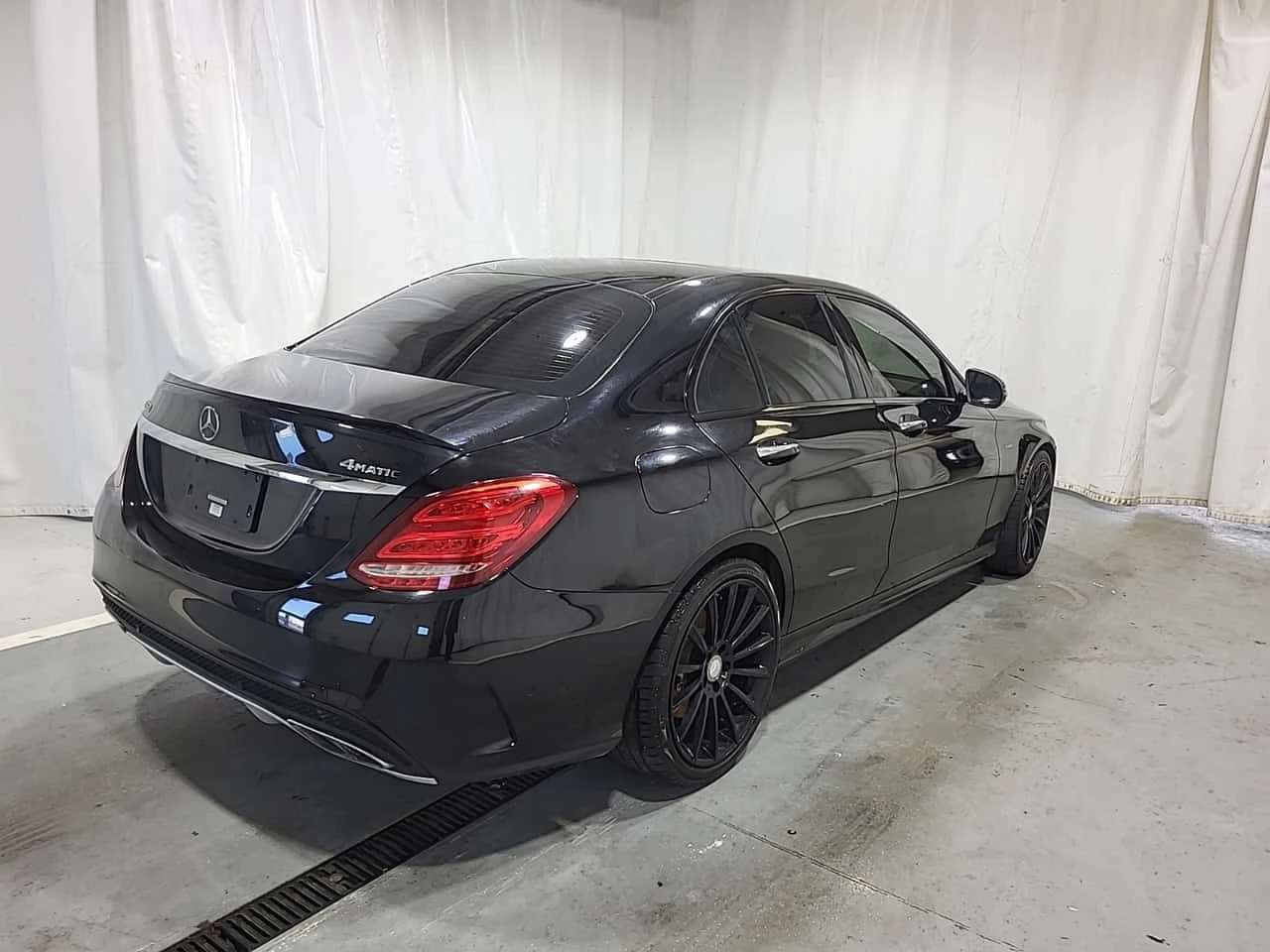 Mercedes-Benz C 450 AMG CARFAX/ПОДГРЕВ/ЧЕРВЕН САЛОН/ПАНОРАМА/ПОДГРЕВ, снимка 3 - Автомобили и джипове - 55328515