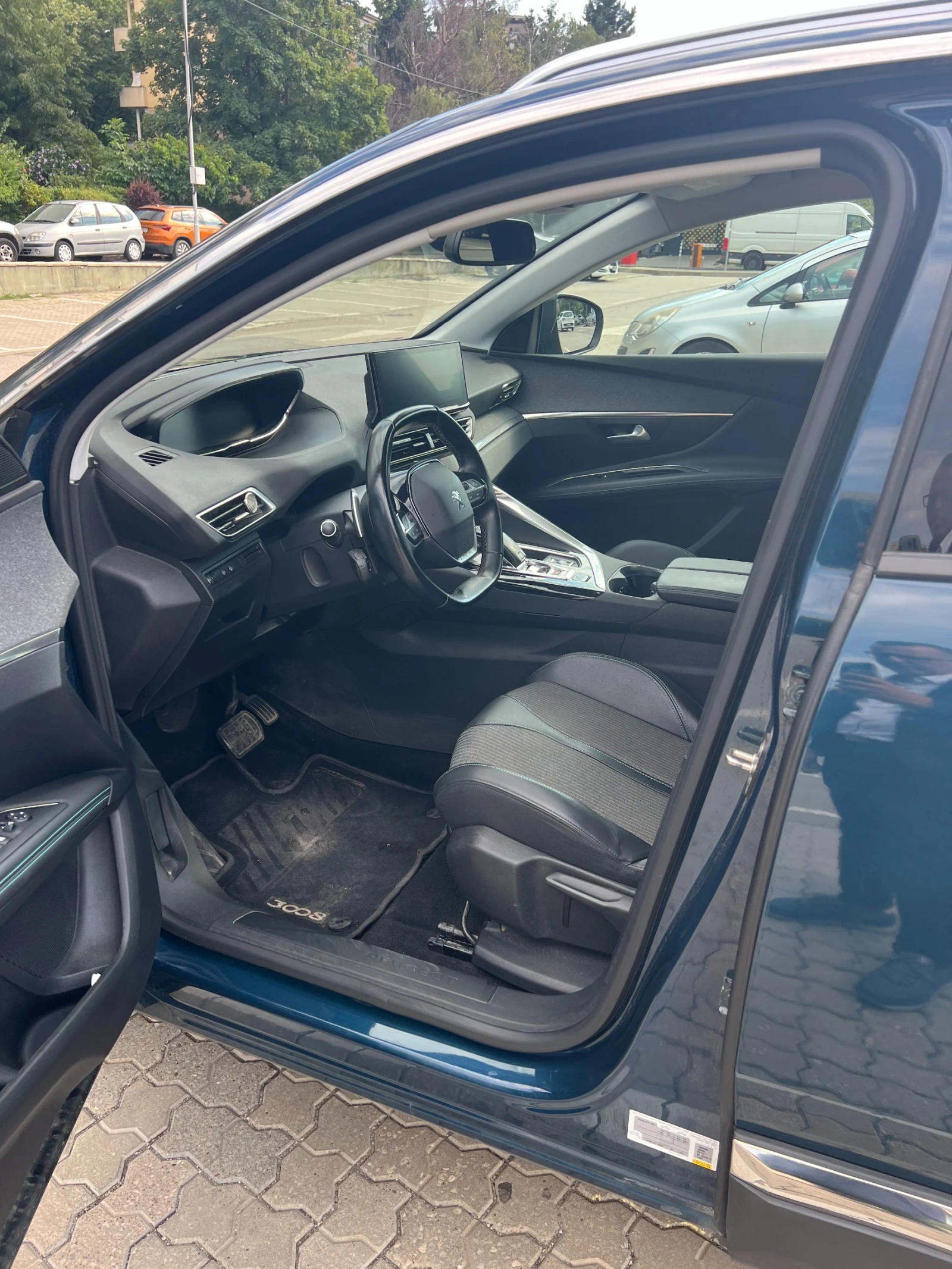 Peugeot 3008 Allure + , снимка 7 - Автомобили и джипове - 55403981