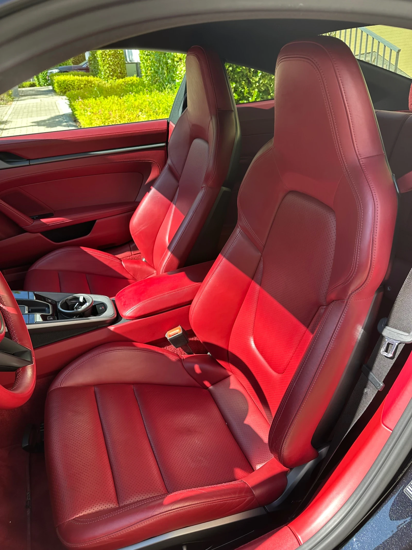 Porsche 911 CARRERA 4S ОТ ПЪРВИ СОБСВЕНИК, снимка 12 - Автомобили и джипове - 55453839