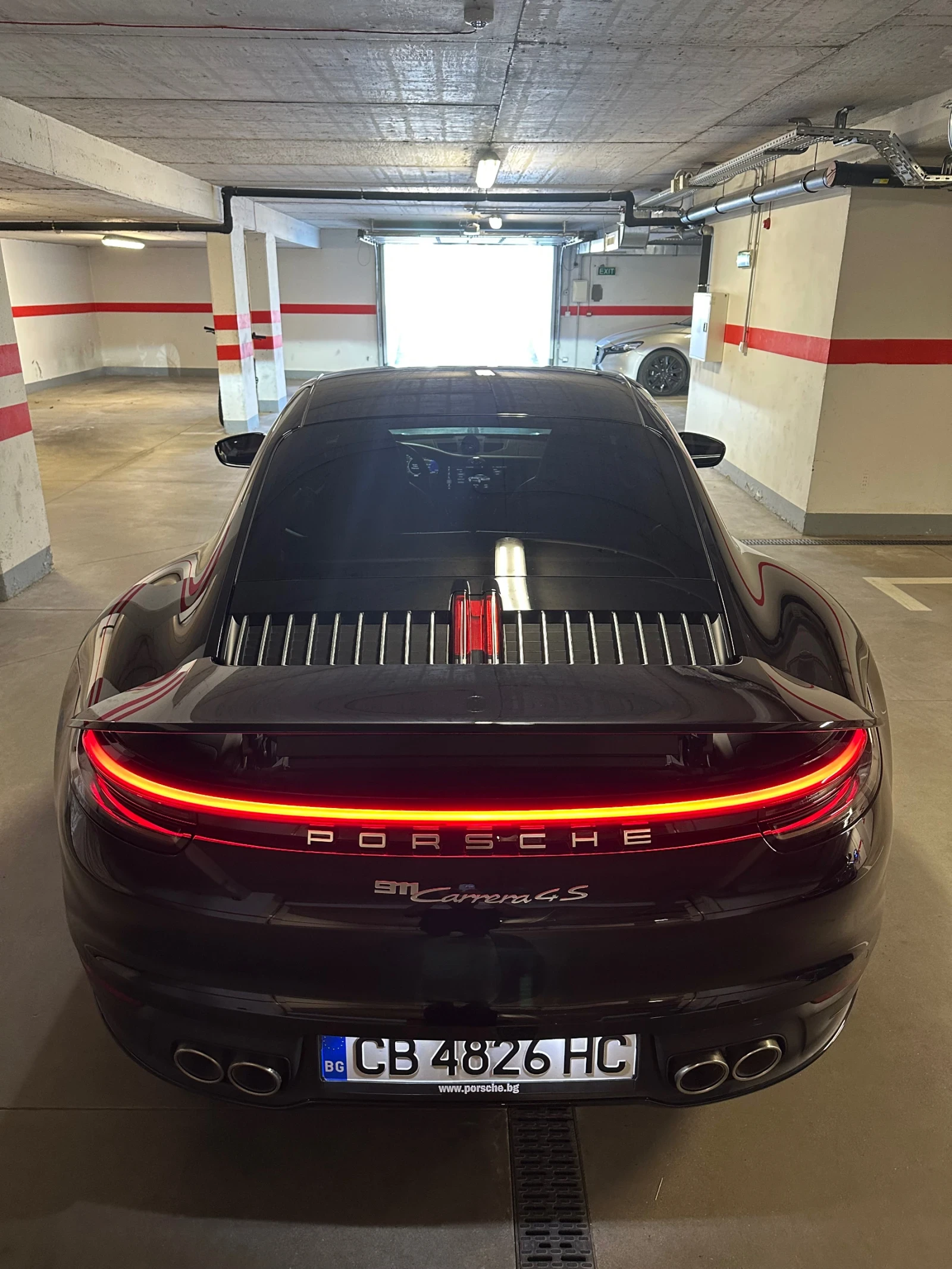 Porsche 911 CARRERA 4S