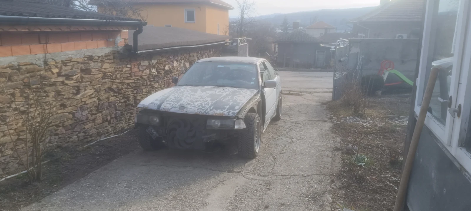 BMW 318 1.8 is, снимка 3 - Автомобили и джипове - 55607799