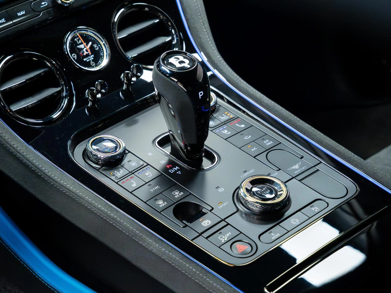 Bentley Continental gt SPEED* Ceramic Brakes FIRST EDITION* V8 HYBRID* 36, снимка 17 - Автомобили и джипове - 55615854