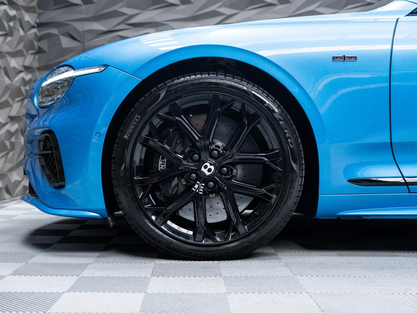 Bentley Continental gt SPEED* Ceramic Brakes FIRST EDITION* V8 HYBRID* 36, снимка 5 - Автомобили и джипове - 55615854