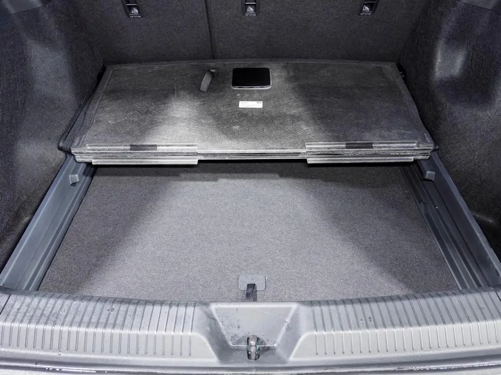VW ID.4 Pro AWD, снимка 16 - Автомобили и джипове - 55642920