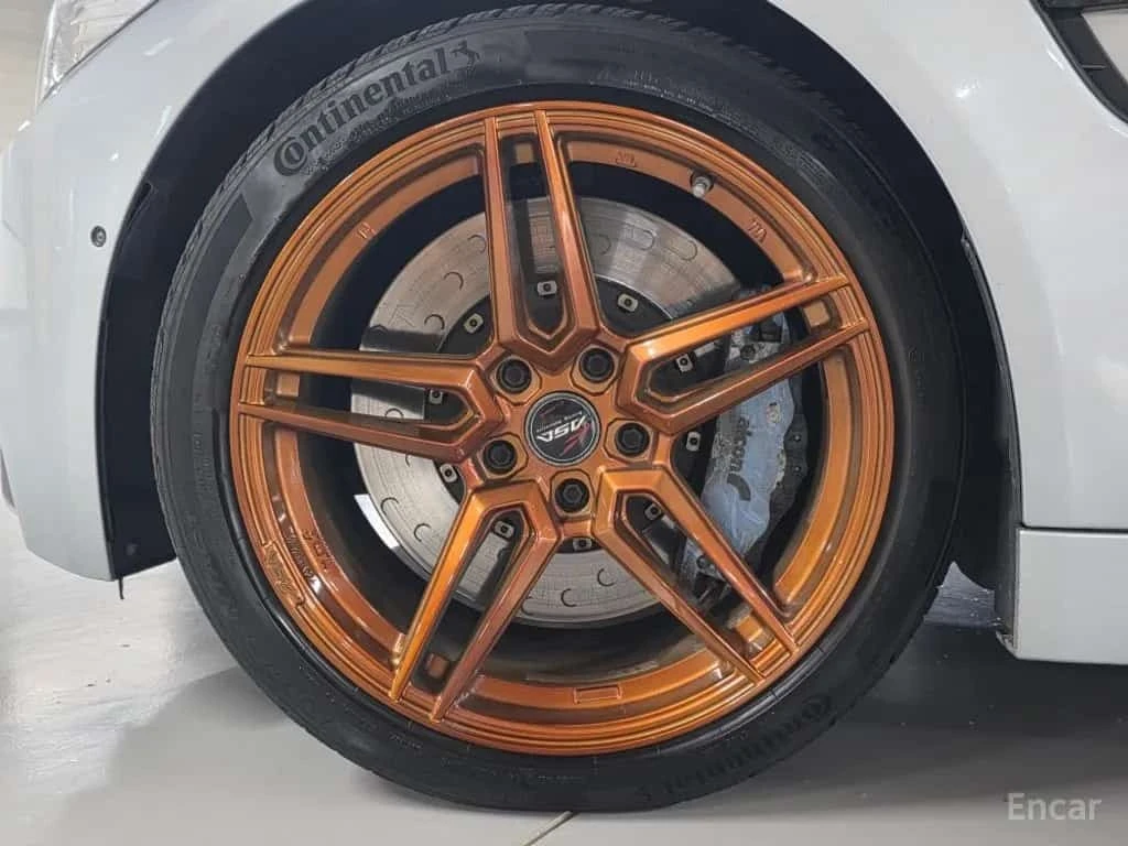 BMW M4 Coupe / CARBON / ЦЕНА ДО БЪЛГАРИЯ, снимка 5 - Автомобили и джипове - 55770147