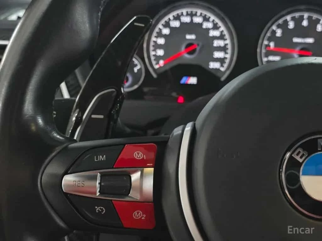 BMW M4 Coupe / CARBON / ЦЕНА ДО БЪЛГАРИЯ, снимка 15 - Автомобили и джипове - 55770147