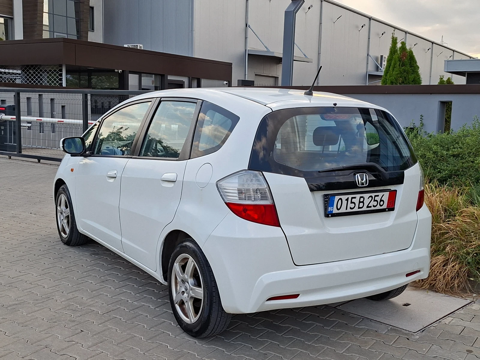 Honda Jazz 1.4i* (99кс)* FACELIFT* НОВ ВНОС* , снимка 6 - Автомобили и джипове - 55904700