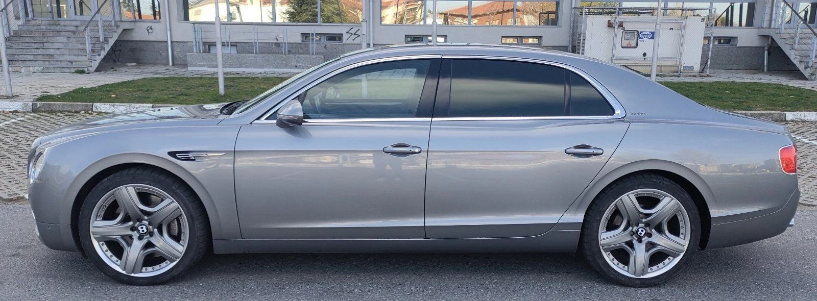 Bentley Flying Spur W12, снимка 4 - Автомобили и джипове - 56012866