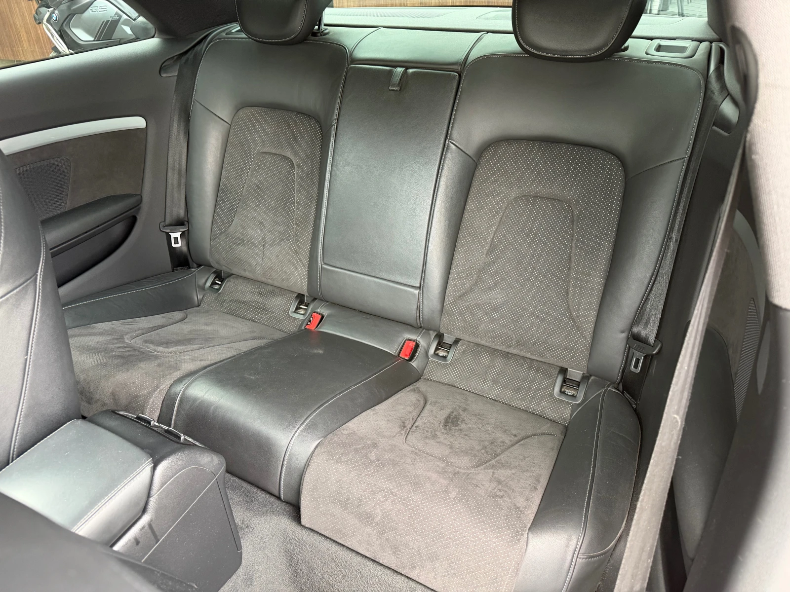 Audi A5 2.0TDI S-line FACELIFT, снимка 14 - Автомобили и джипове - 56167745