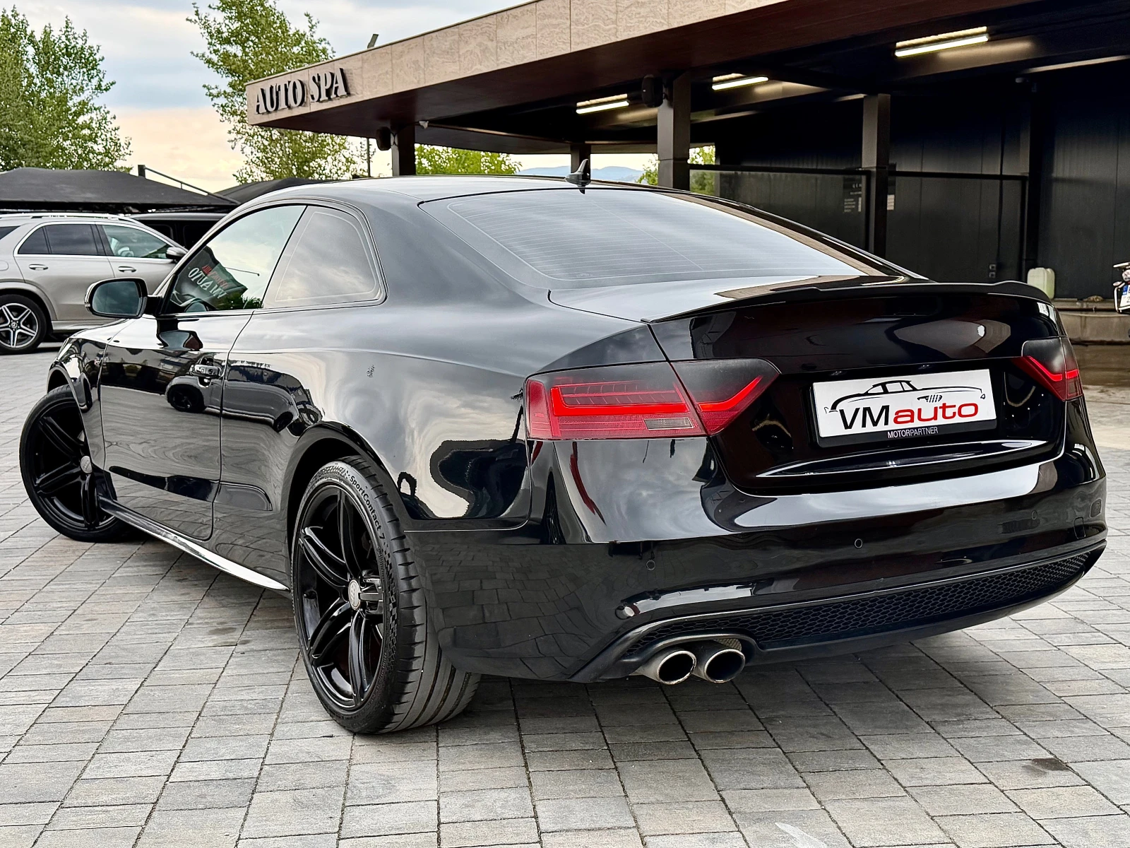 Audi A5 2.0TDI S-line FACELIFT, снимка 4 - Автомобили и джипове - 56167745