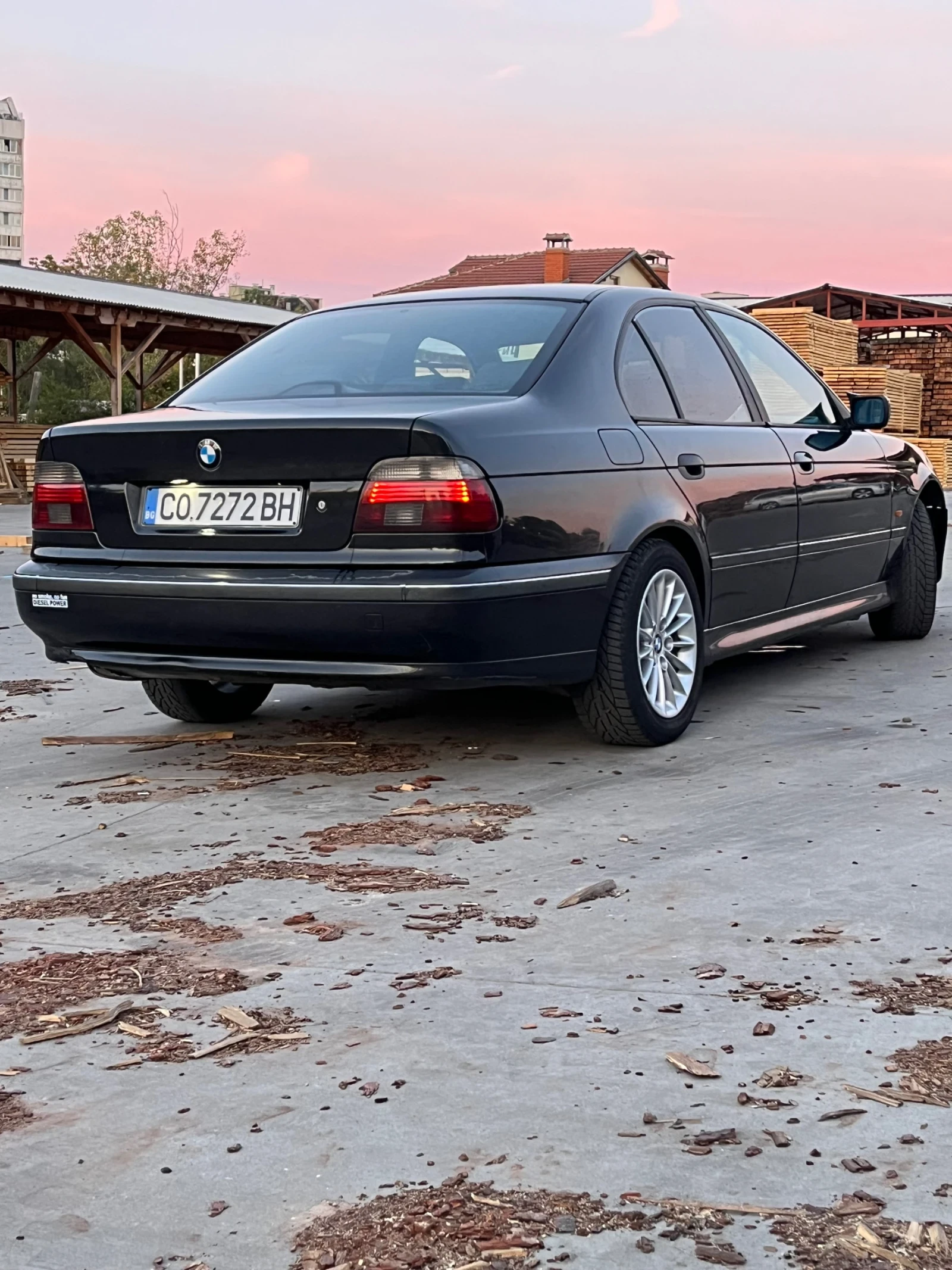 BMW 525, снимка 2 - Автомобили и джипове - 56331171