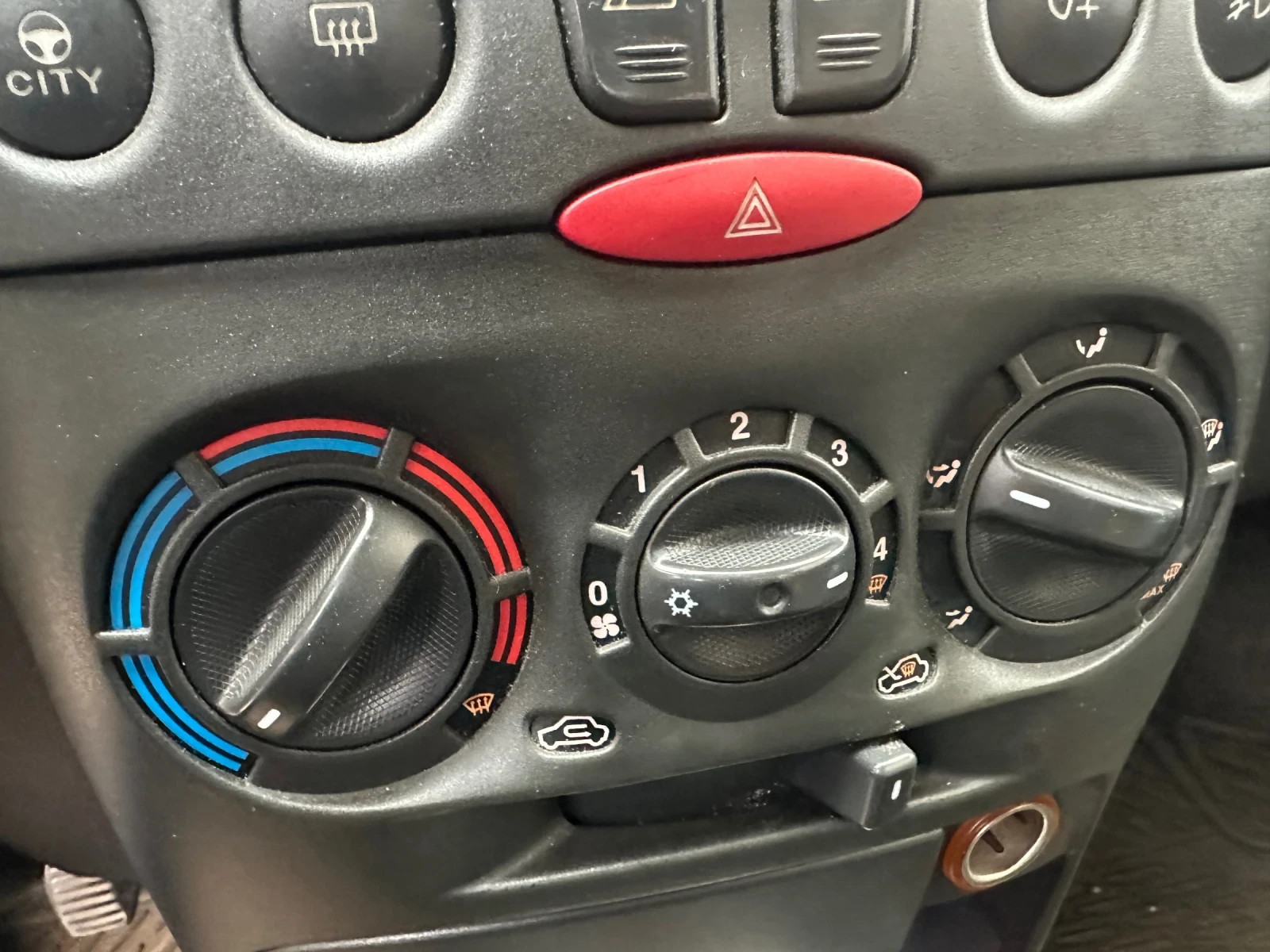 Fiat Punto 1.2  Метан, снимка 8 - Автомобили и джипове - 56620007