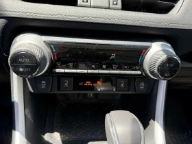 Toyota Rav4 * XLE * CARFAX * 2 КЛЮЧА * ПАНО * KEYLESS, снимка 16