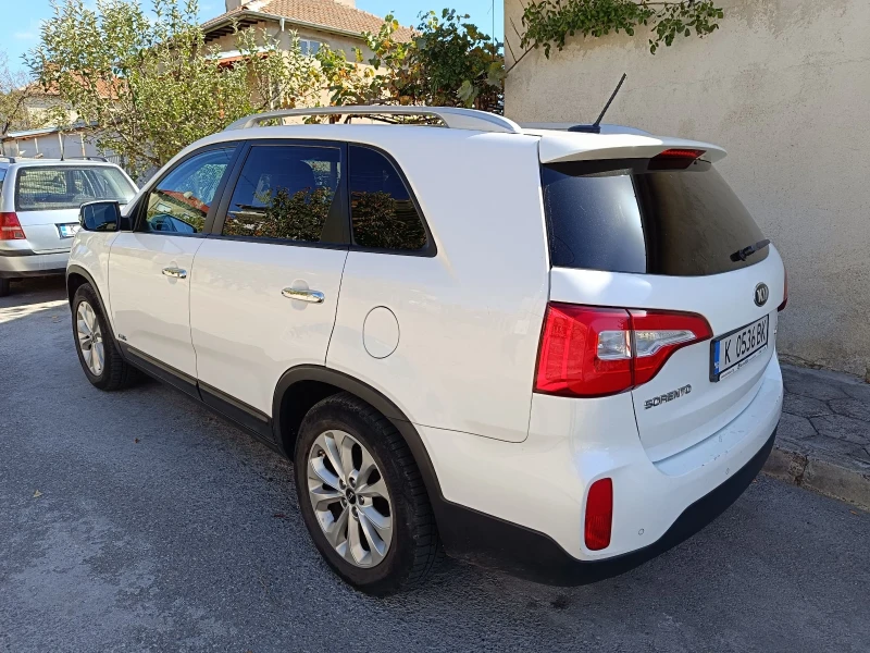 Kia Sorento Facelift 2.2 crdi AWD, снимка 14 - Автомобили и джипове - 44924706