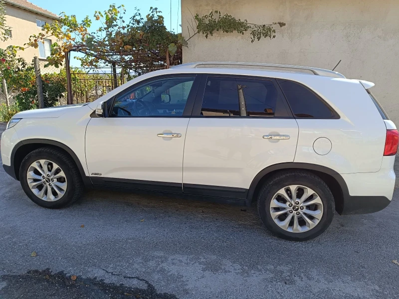 Kia Sorento Facelift 2.2 crdi AWD, снимка 1 - Автомобили и джипове - 44924706