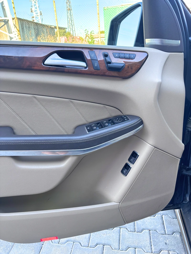 Mercedes-Benz GL 350 BlueTec, снимка 10 - Автомобили и джипове - 52770544