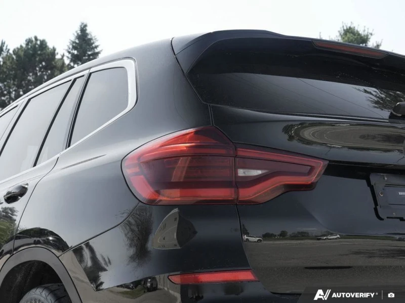 BMW X3 * АВТО КРЕДИТ* ЦЕНА ДО БГ * СЕРВИЗНА ИСТОРИЯ * , снимка 12 - Автомобили и джипове - 52827757