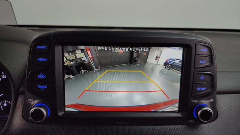 Hyundai Kona 1.6GDI /4x4/ Пълна сервизна !!!, снимка 14 - Автомобили и джипове - 53467604