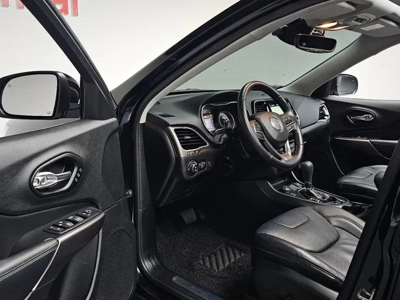 Jeep Cherokee 2.4 Limited Awd, снимка 12 - Автомобили и джипове - 56578153