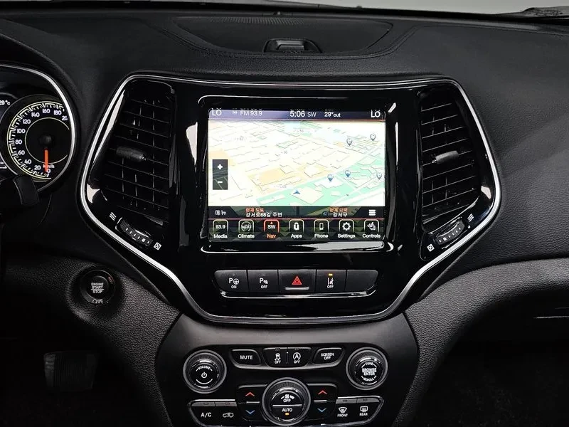 Jeep Cherokee 2.4 Limited Awd, снимка 14 - Автомобили и джипове - 56578153
