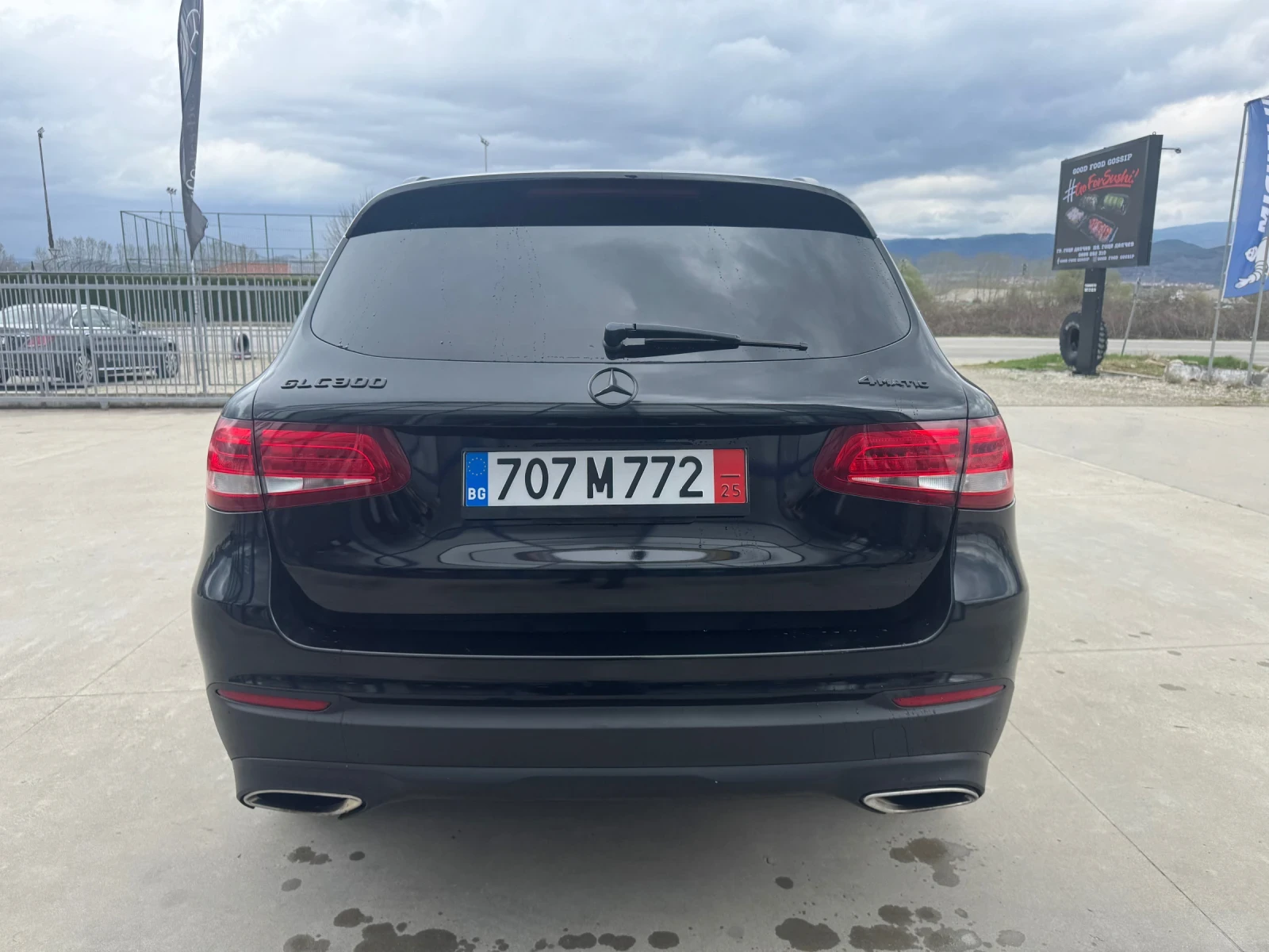 Mercedes-Benz GLC 300 4MATIC * TOP - изображение 4